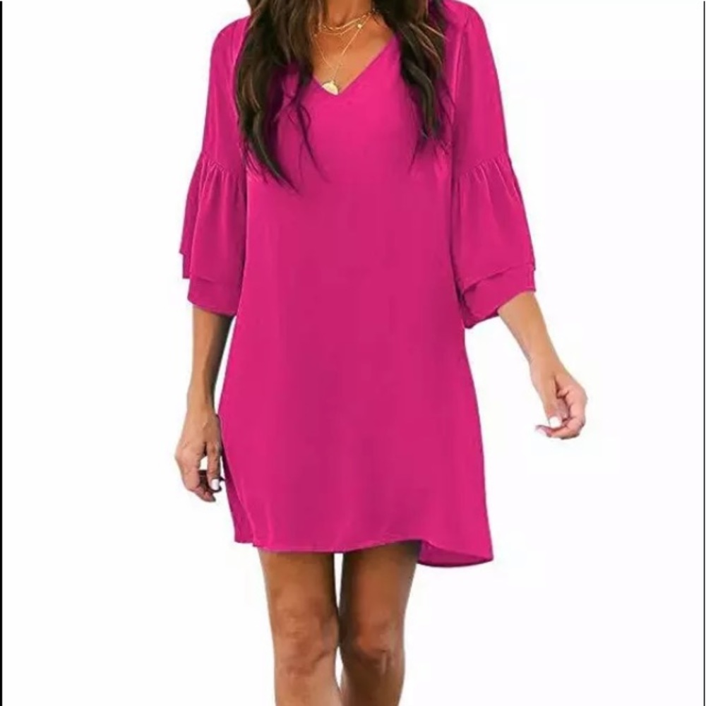 NWT. BELONGSCI Pretty cute casual dress